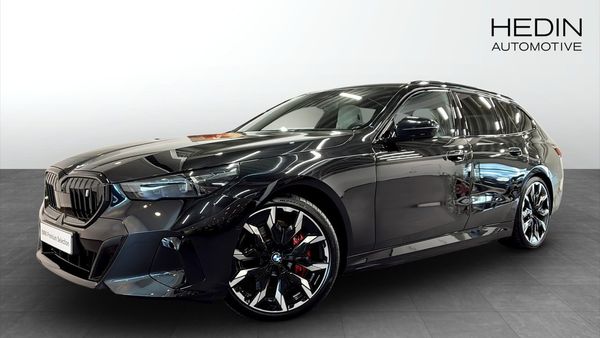 BMW i5 xDrive 40 Touring M Sport Pano Elstol m minne 4-zon 360 - 2026