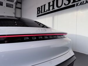 Porsche Taycan bild 6