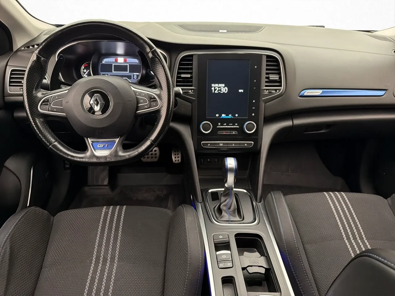 Vehicle image 11