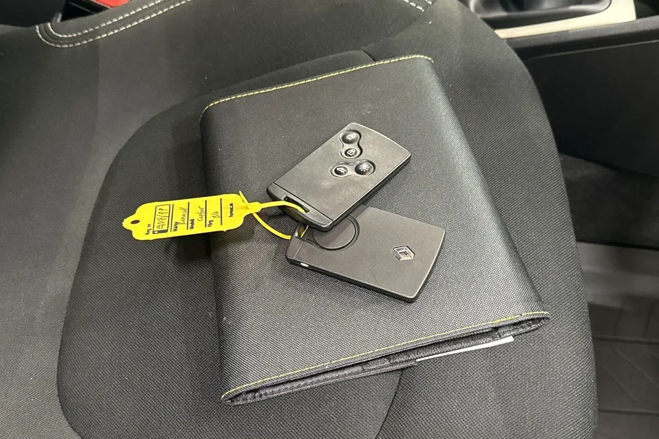 Vehicle image 22