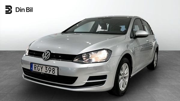 Volkswagen Golf TSI110 DSG P-värme/Backkamera - 2017