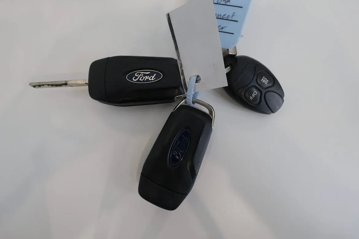 Vehicle image 21