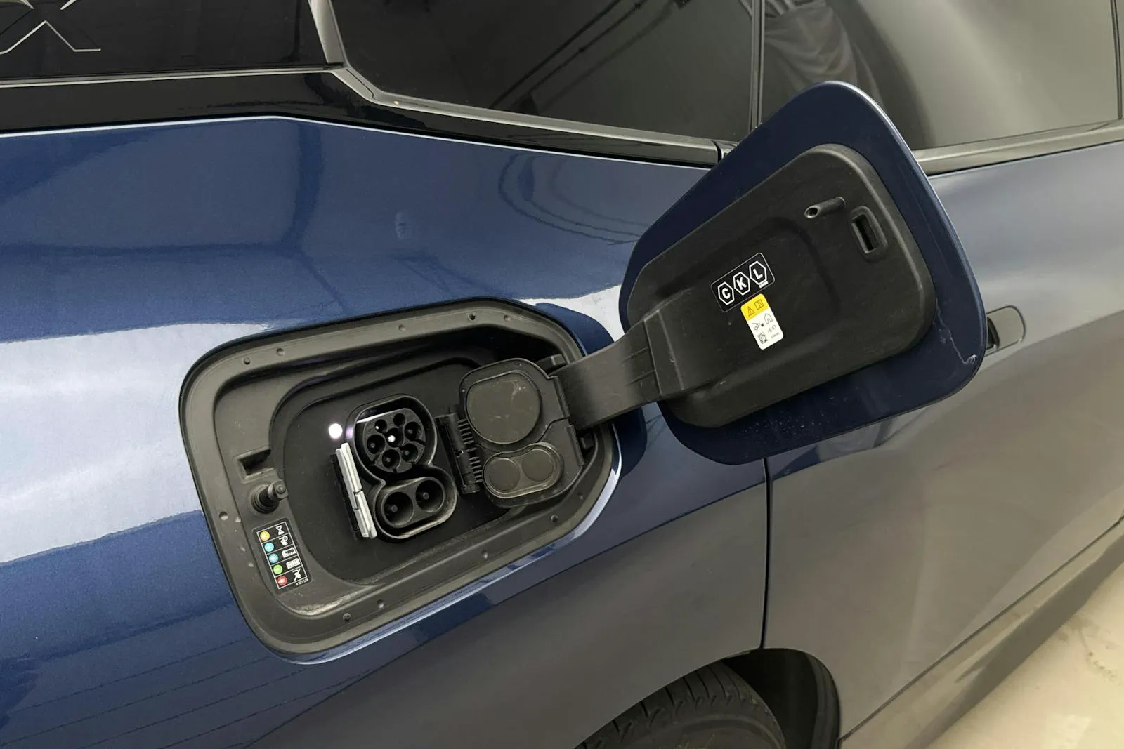 Vehicle image 18
