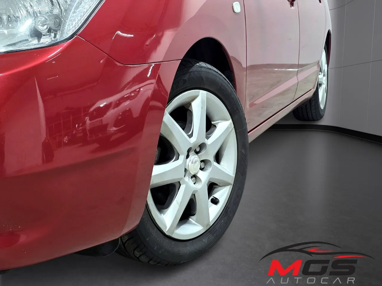 Vehicle image 8