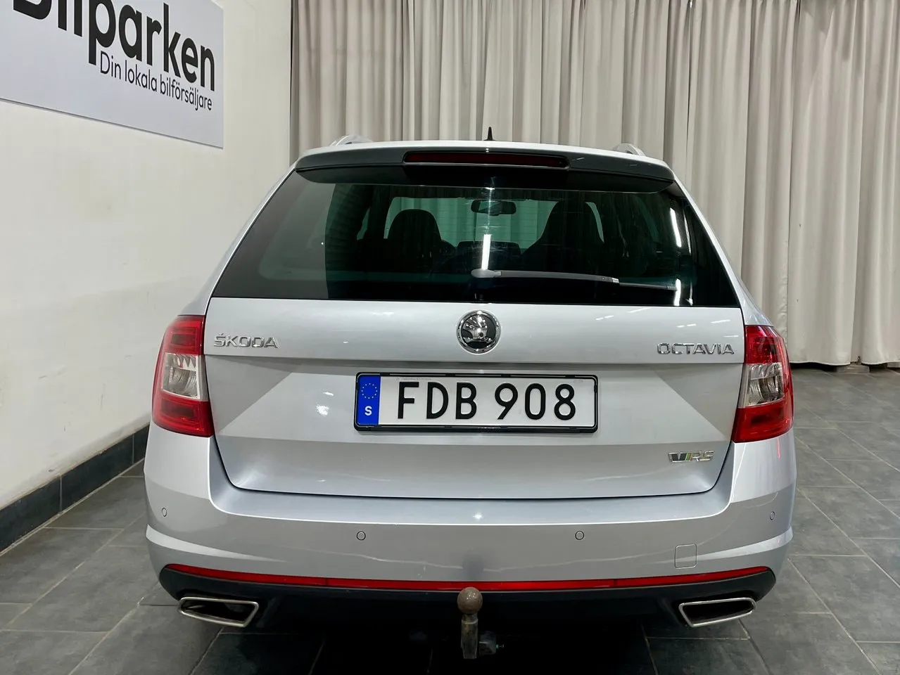 Vehicle image 22