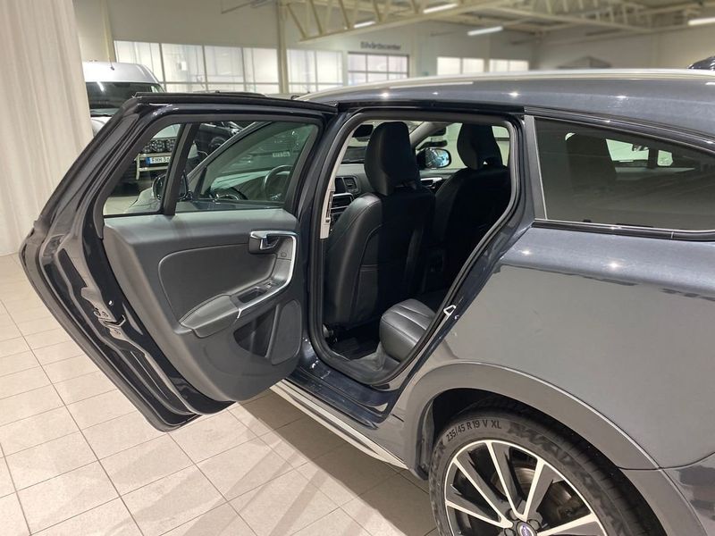Volvo V60 bild 8