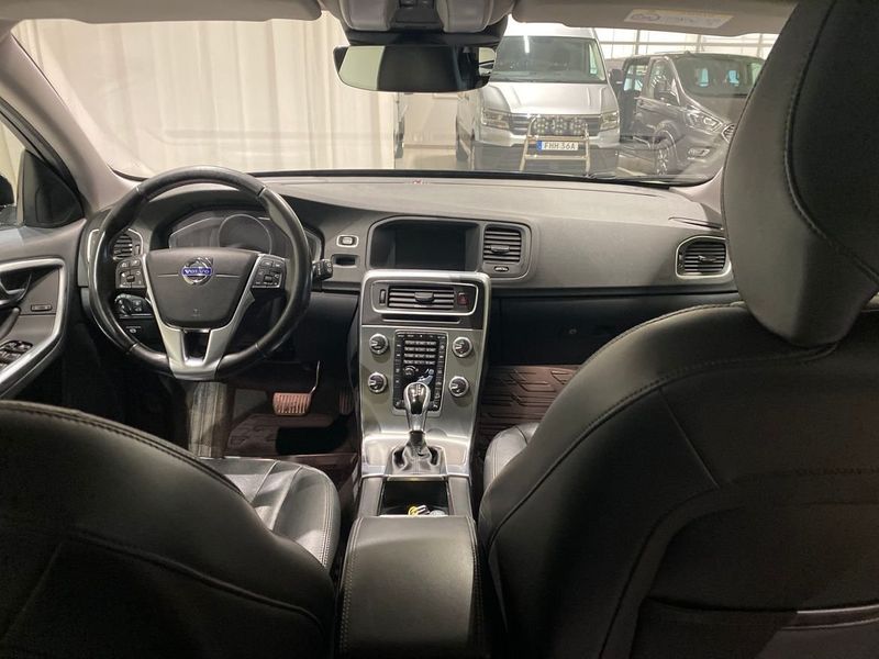 Volvo V60 bild 2