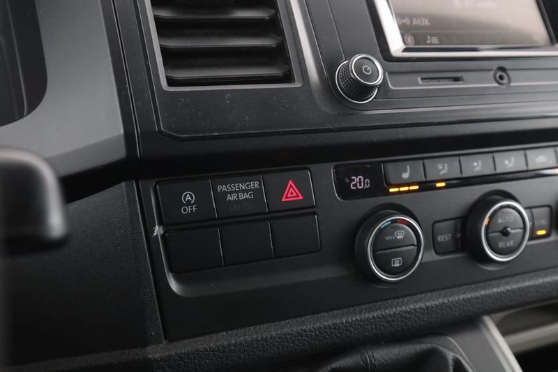 Volkswagen Caravelle bild 24