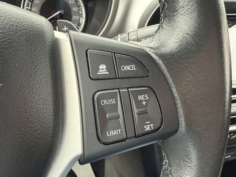 Suzuki Vitara bild 25