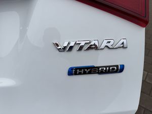 Suzuki Vitara bild 8