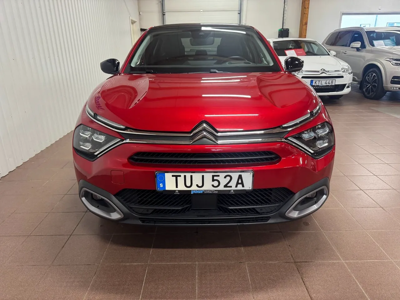 Vehicle image 3