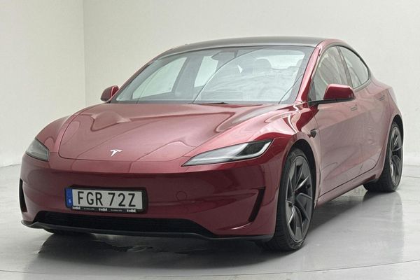 Tesla Model 3 Performance AWD - 2024