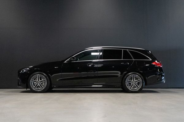 Mercedes C300 e AMG Line Advanced Plus / Distronic / Drag / Minne - 2025