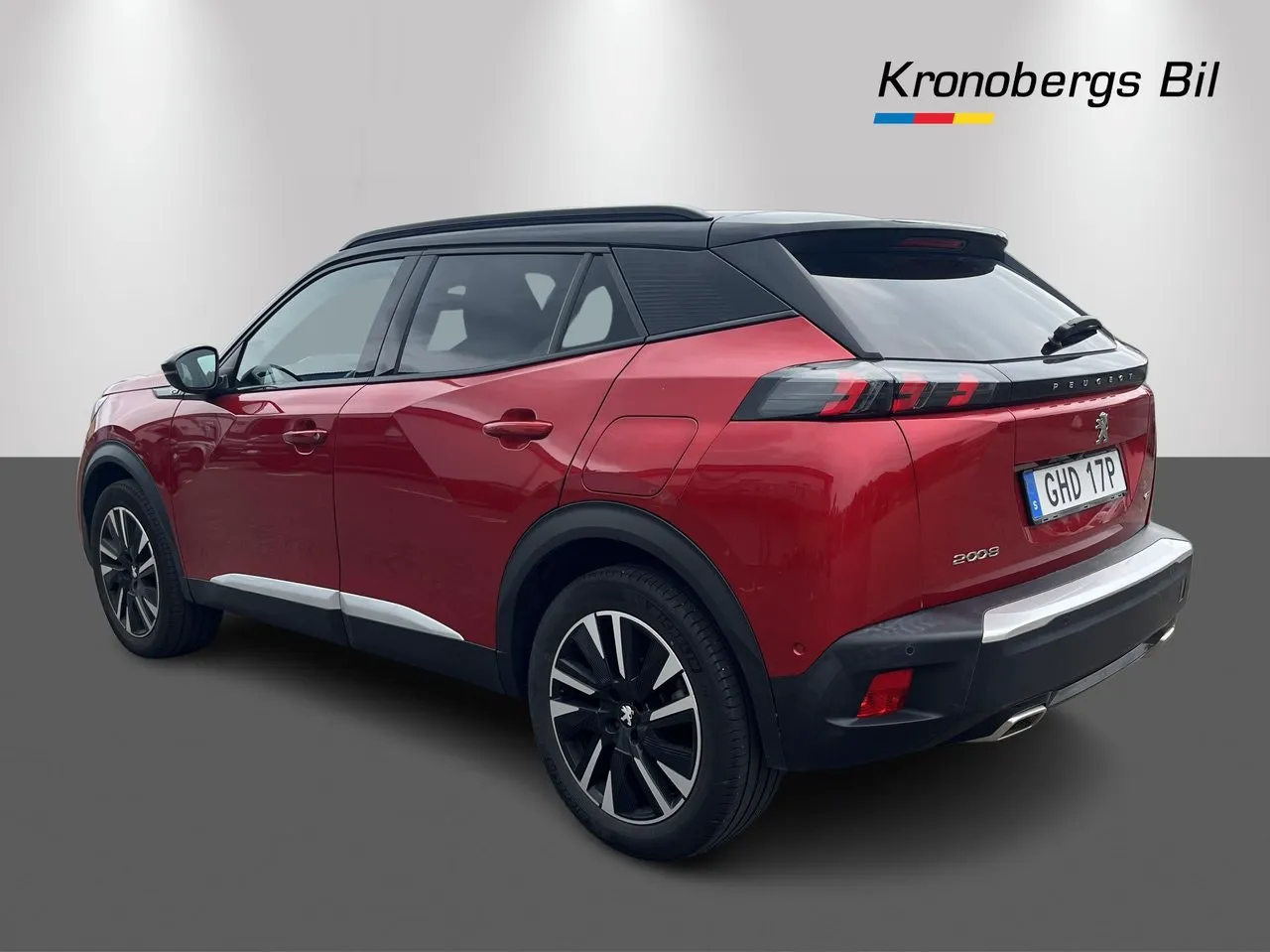Vehicle image 5