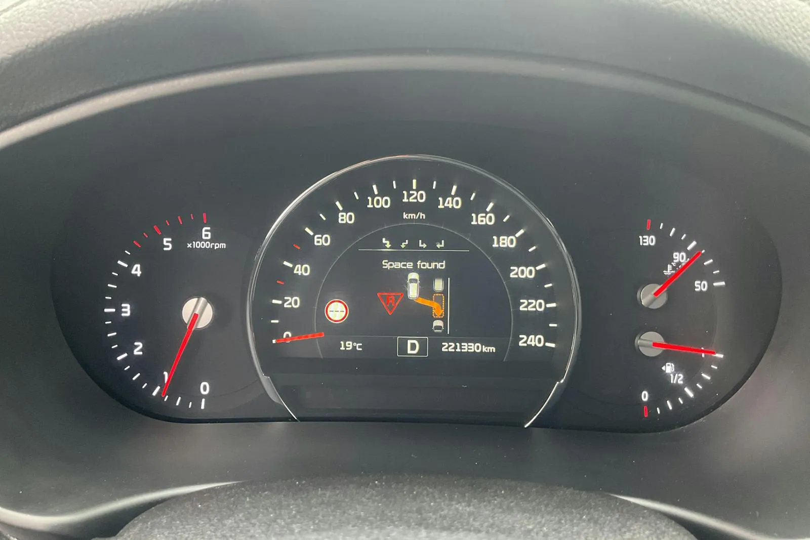 Vehicle image 18