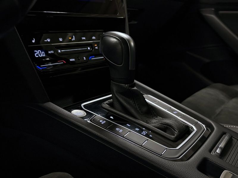 Volkswagen Passat bild 14
