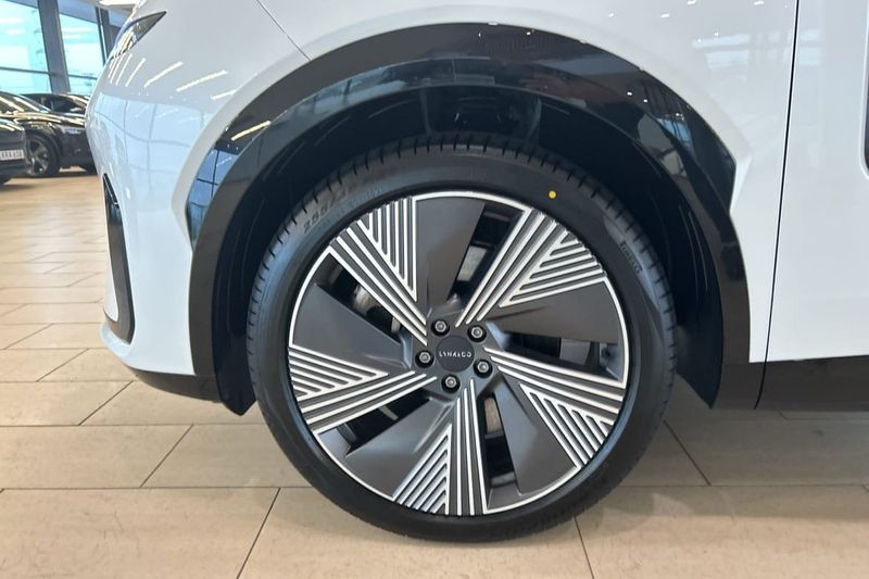 Lynk & Co 08 bild 20