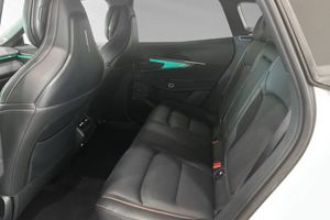 Lynk & Co 08 bild 7