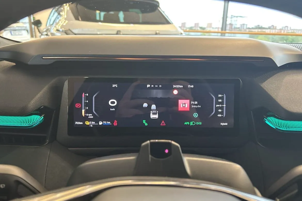 Vehicle image 31