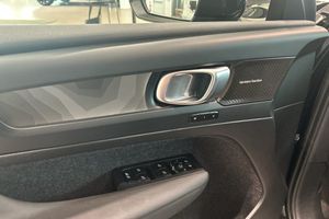 Volvo EX40 bild 23