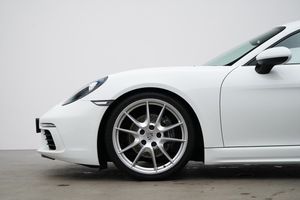 Porsche 718 bild 2
