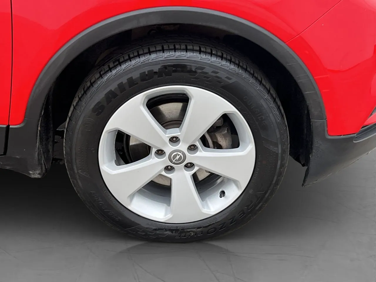 Vehicle image 25