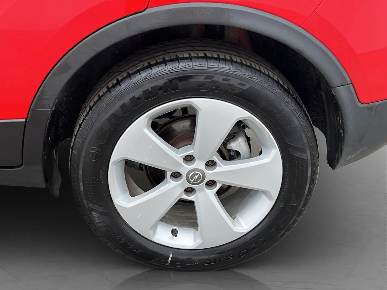 Vehicle image 23