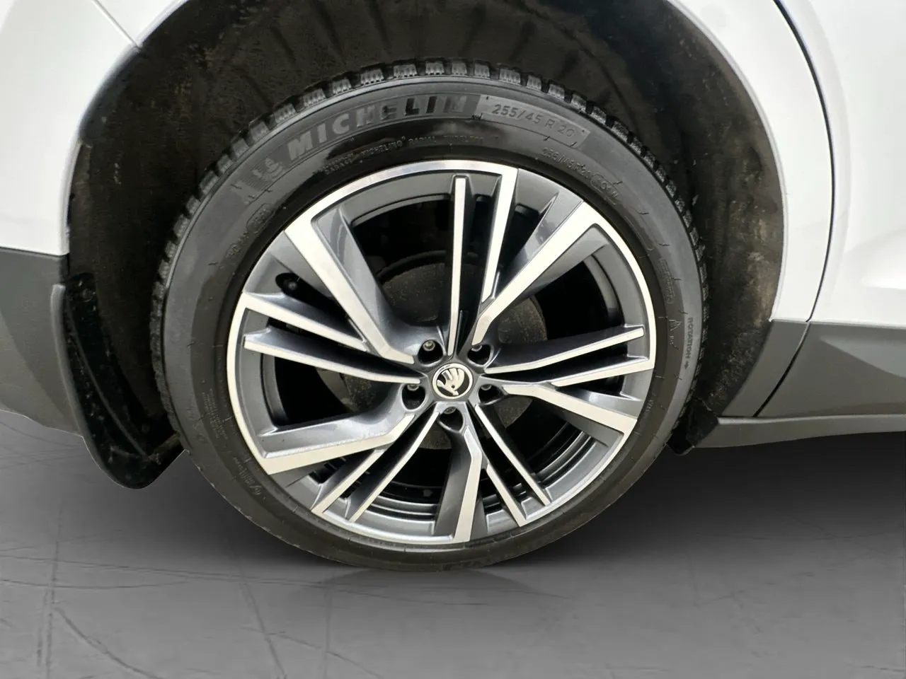 Vehicle image 36