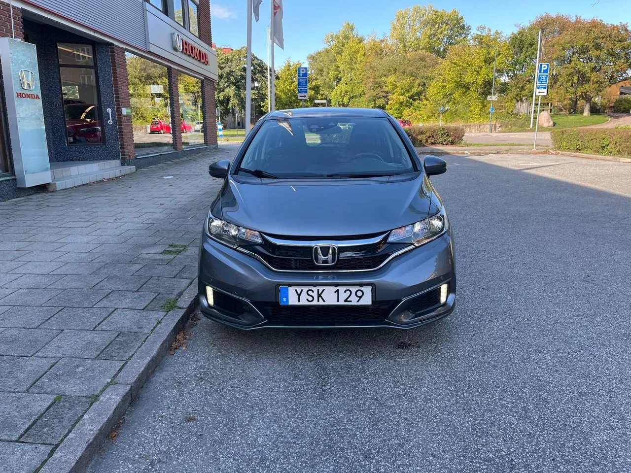 Vehicle image 2