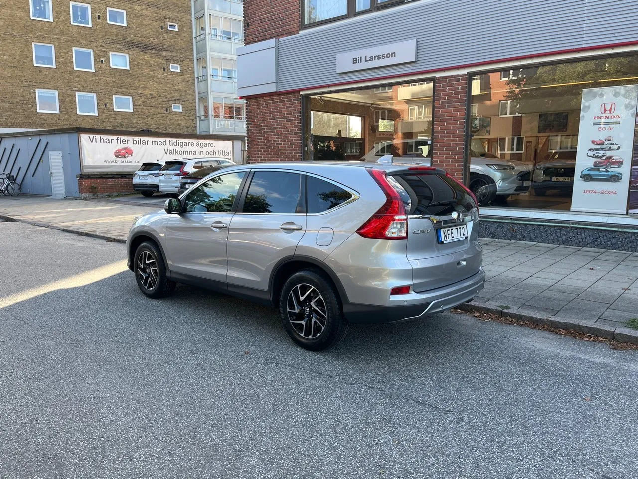 Vehicle image 3