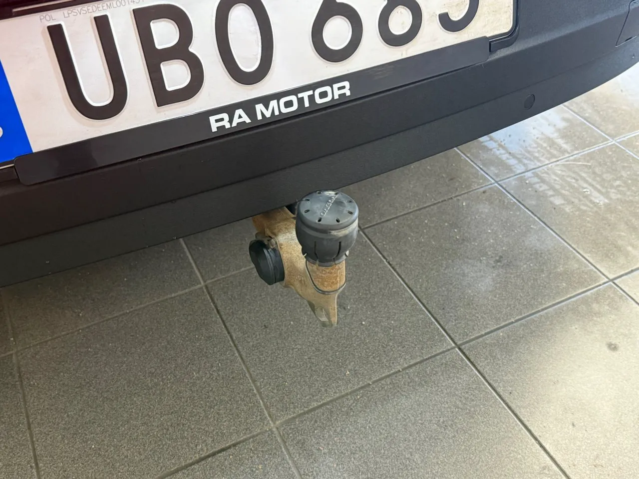 Vehicle image 23