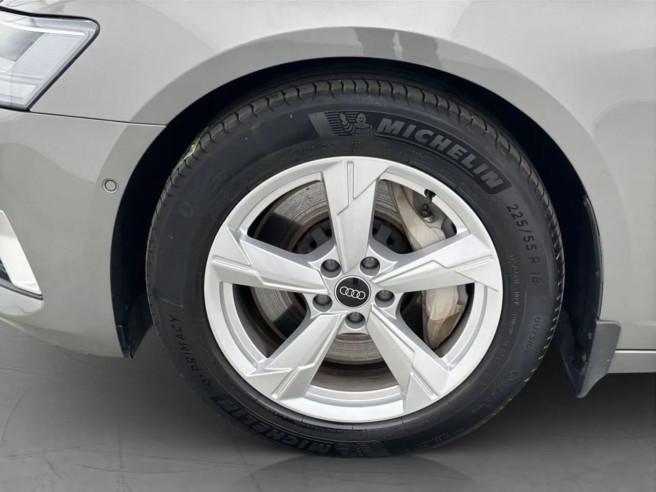 Vehicle image 31