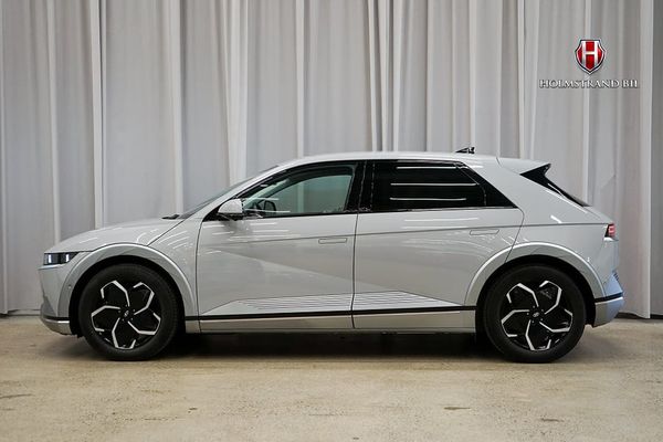Hyundai IONIQ 5 77.4 kWh Advance Värmepump, DRAG, HUD BOSE 3D Vent-stol - 2024