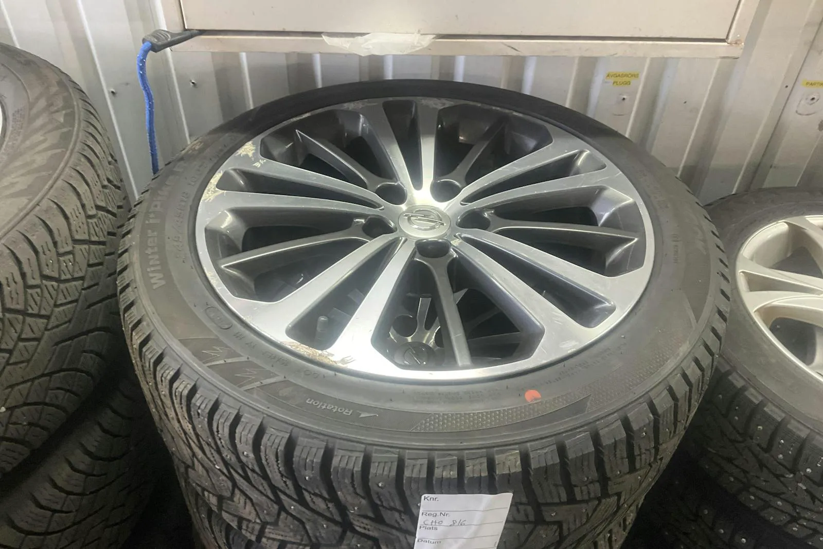 Vehicle image 11