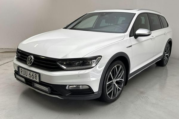 Volkswagen Passat Alltrack 2.0 TDI Sportscombi 4MOTION (240hk) - 2017