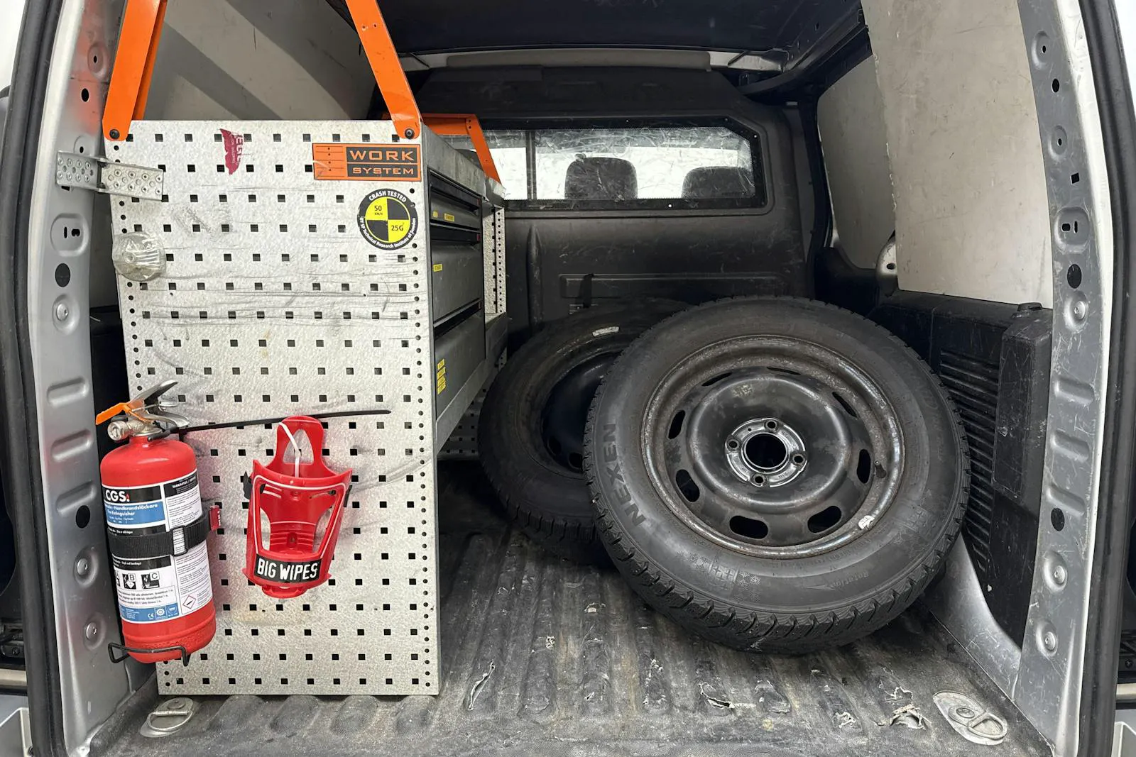 Vehicle image 7