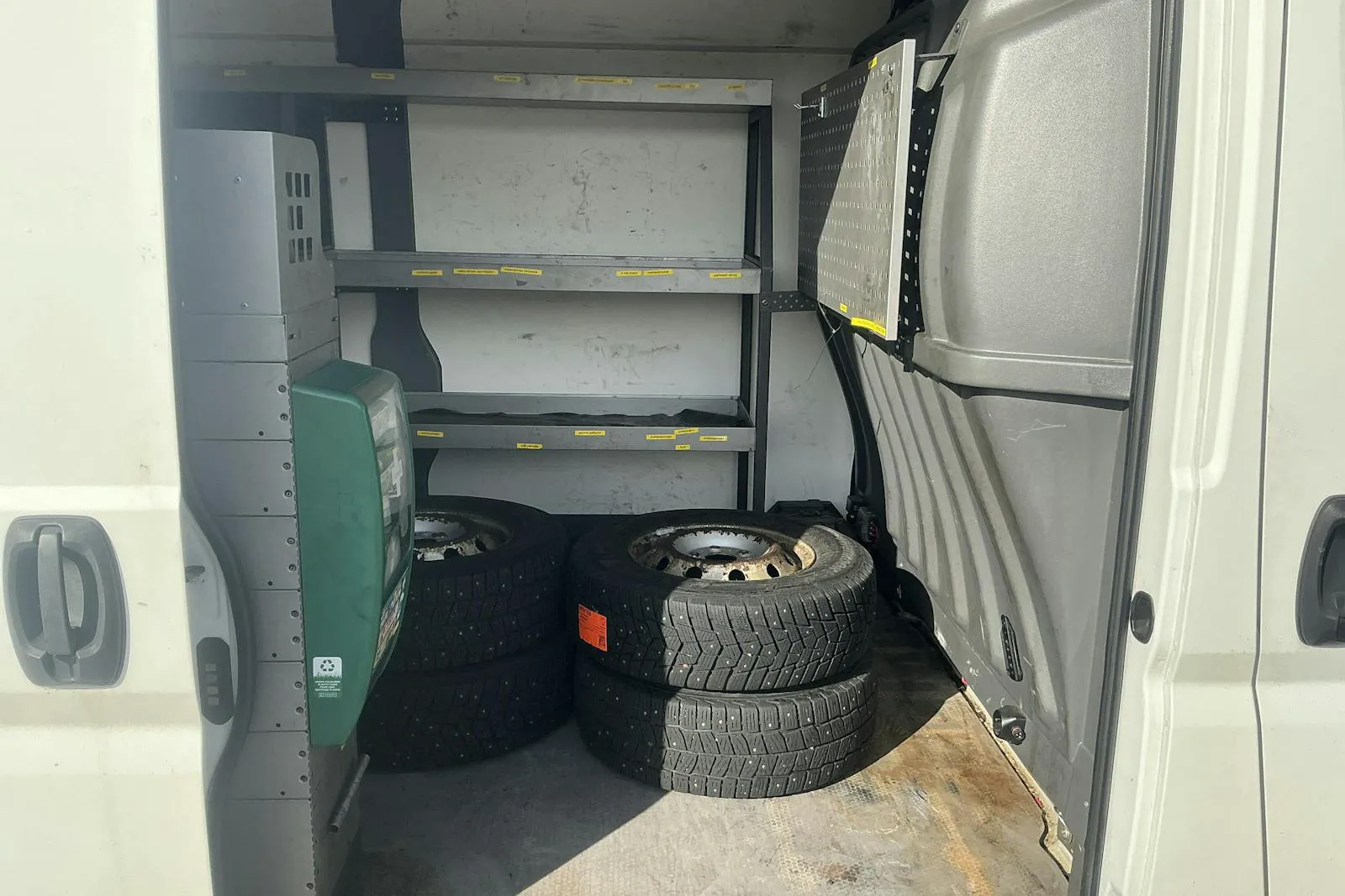 Vehicle image 6