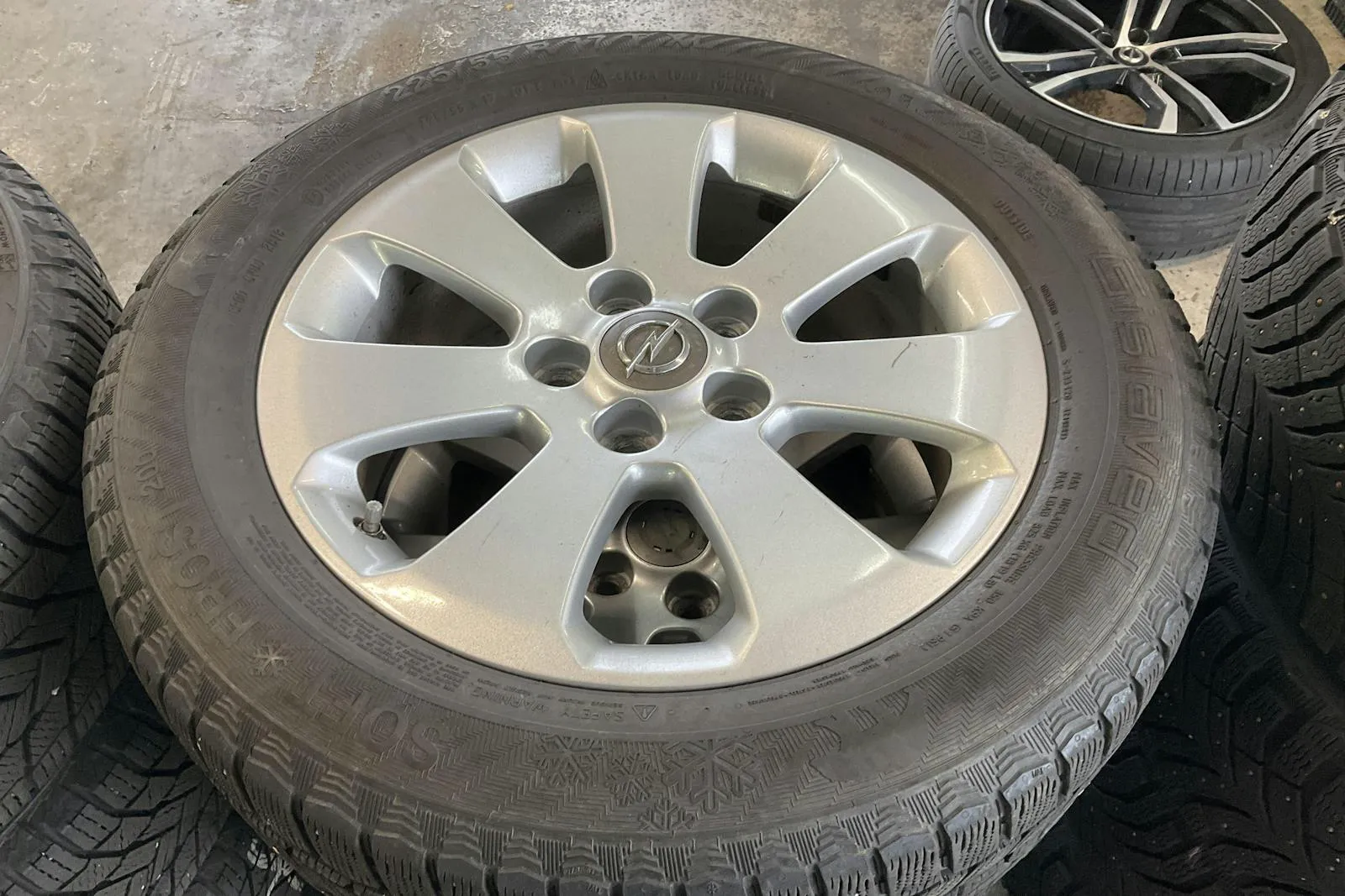 Vehicle image 11