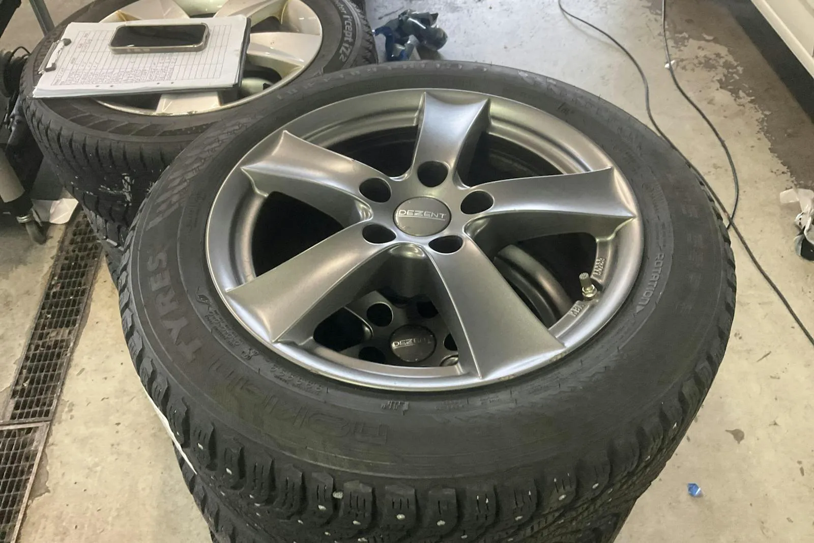 Vehicle image 11