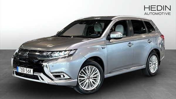 Mitsubishi Outlander P-HEV 230HK AWD Plug-in / Business / Dragkrok / V-Hjul - 2020