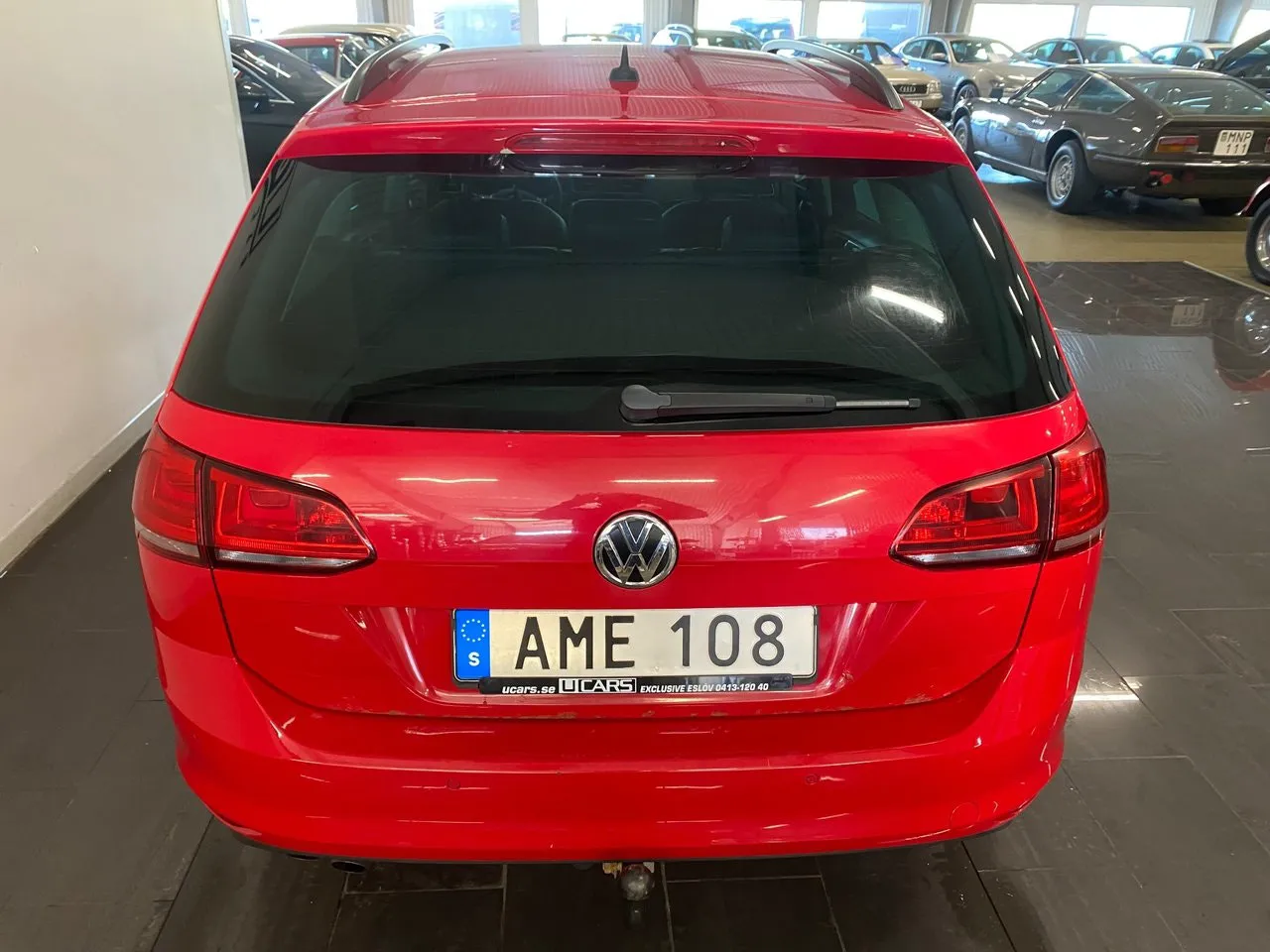 Vehicle image 6