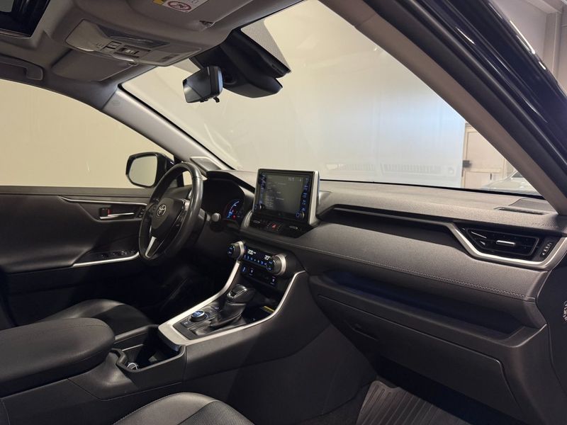 Toyota RAV4 bild 8