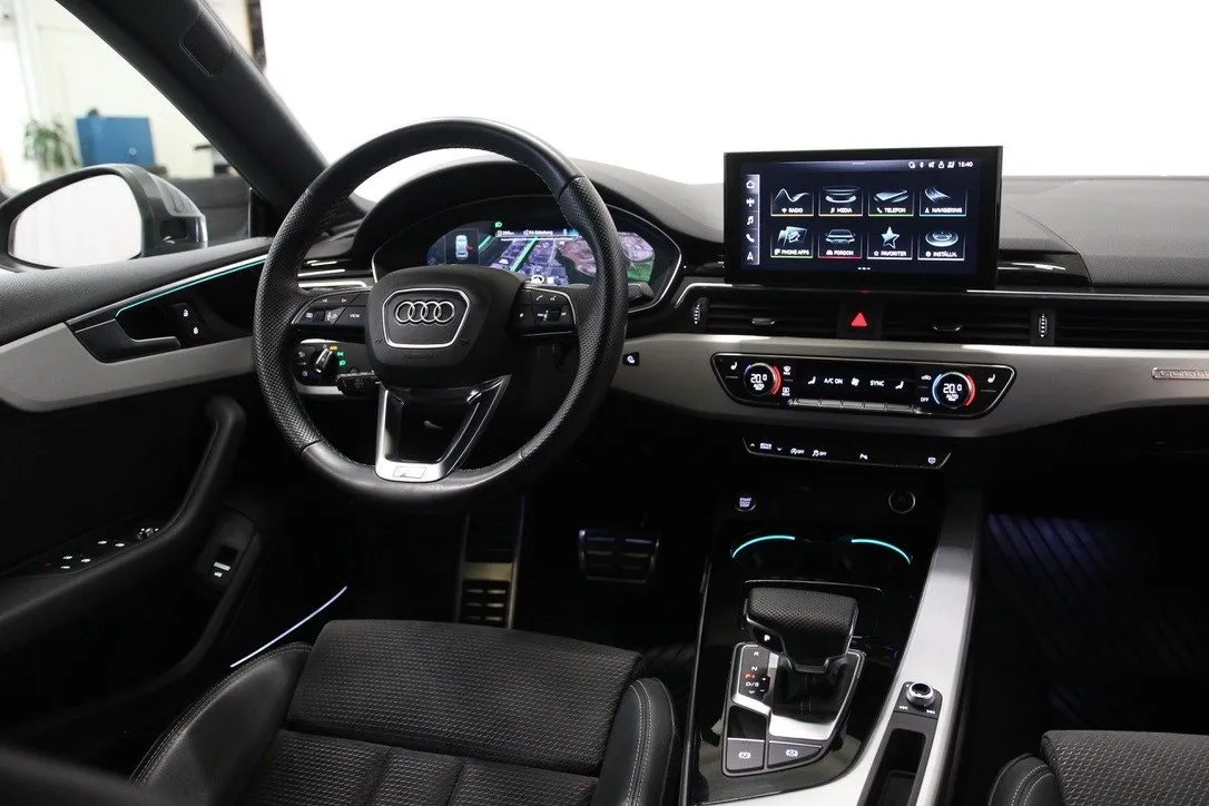 Vehicle image 17