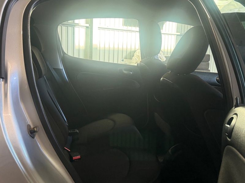 Peugeot 206 bild 11