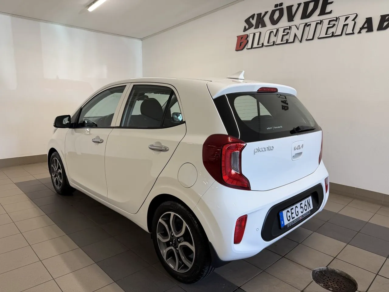 Vehicle image 2
