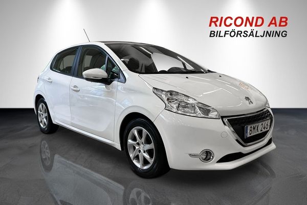 Peugeot 208 5-DÖRRAR 1.2 VTi PANORAMA GPS DRAG 360KR SKATT NYBES - 2014