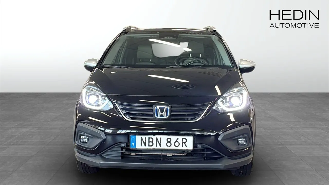 Vehicle image 7