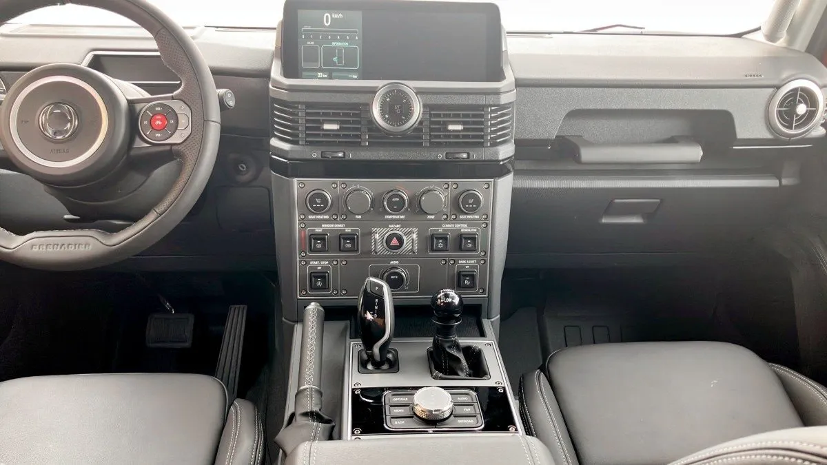 Vehicle image 11