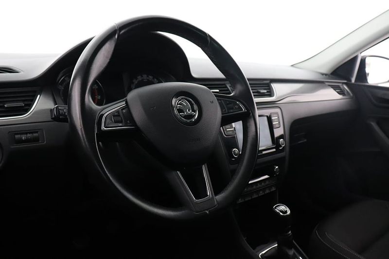 Skoda Rapid bild 12