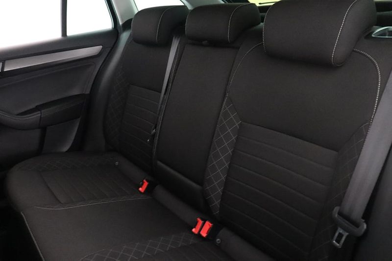 Skoda Rapid bild 16